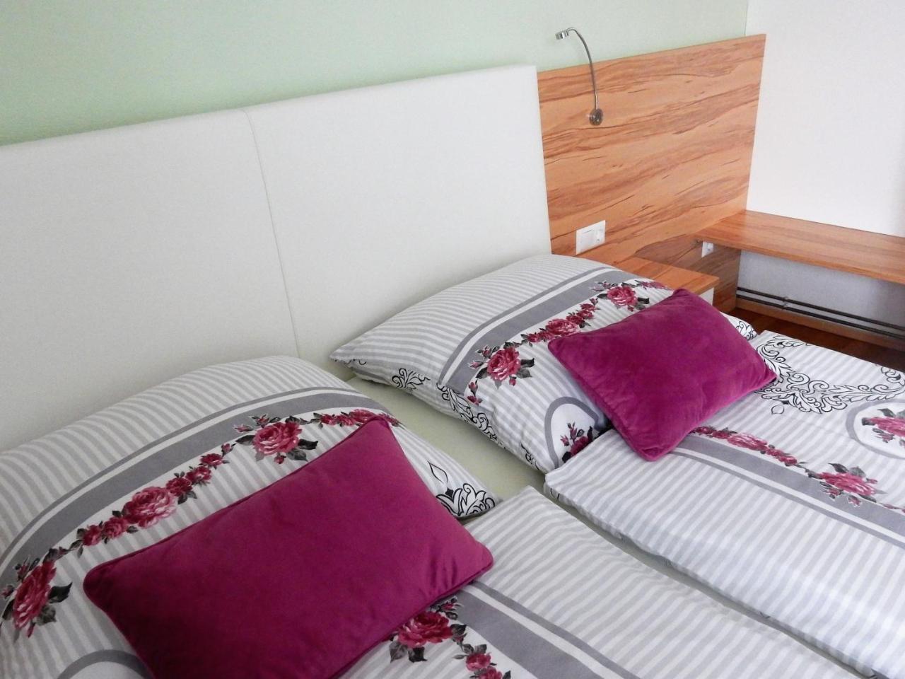 Fruehstueckspension Lach Bed & Breakfast Eberndorf Exterior foto