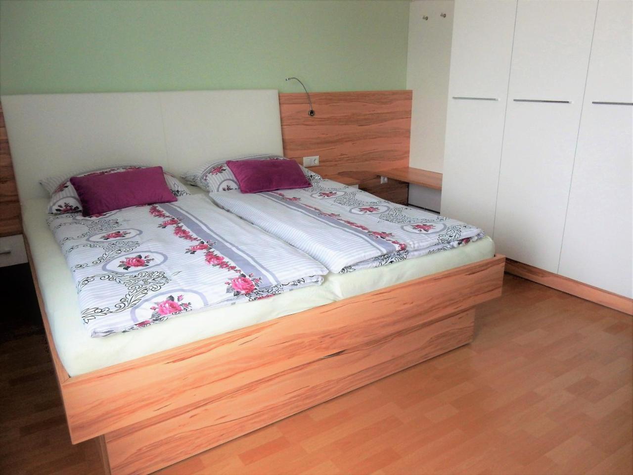 Fruehstueckspension Lach Bed & Breakfast Eberndorf Exterior foto